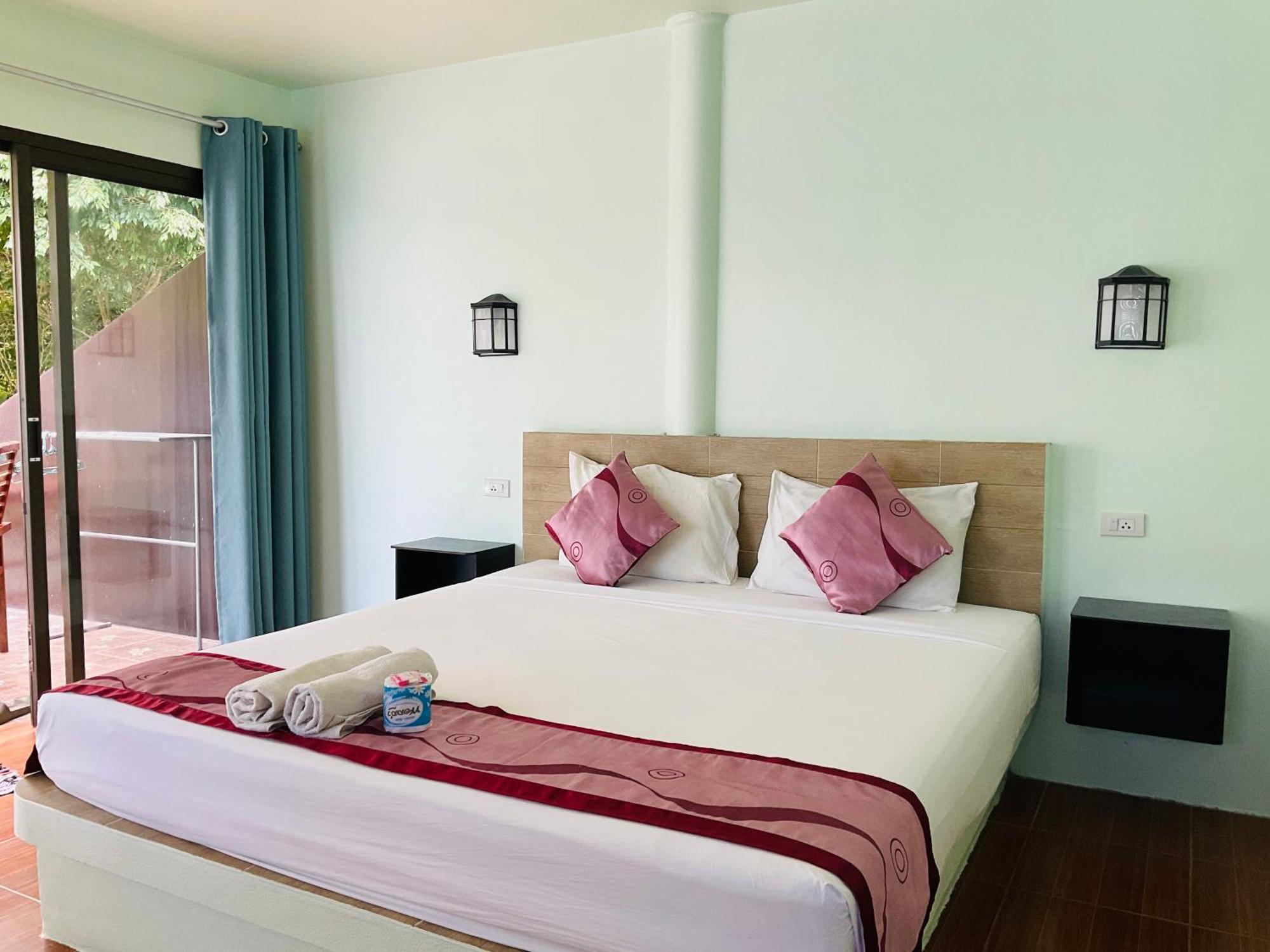 Ocean View Resort Ko Tao Exterior photo