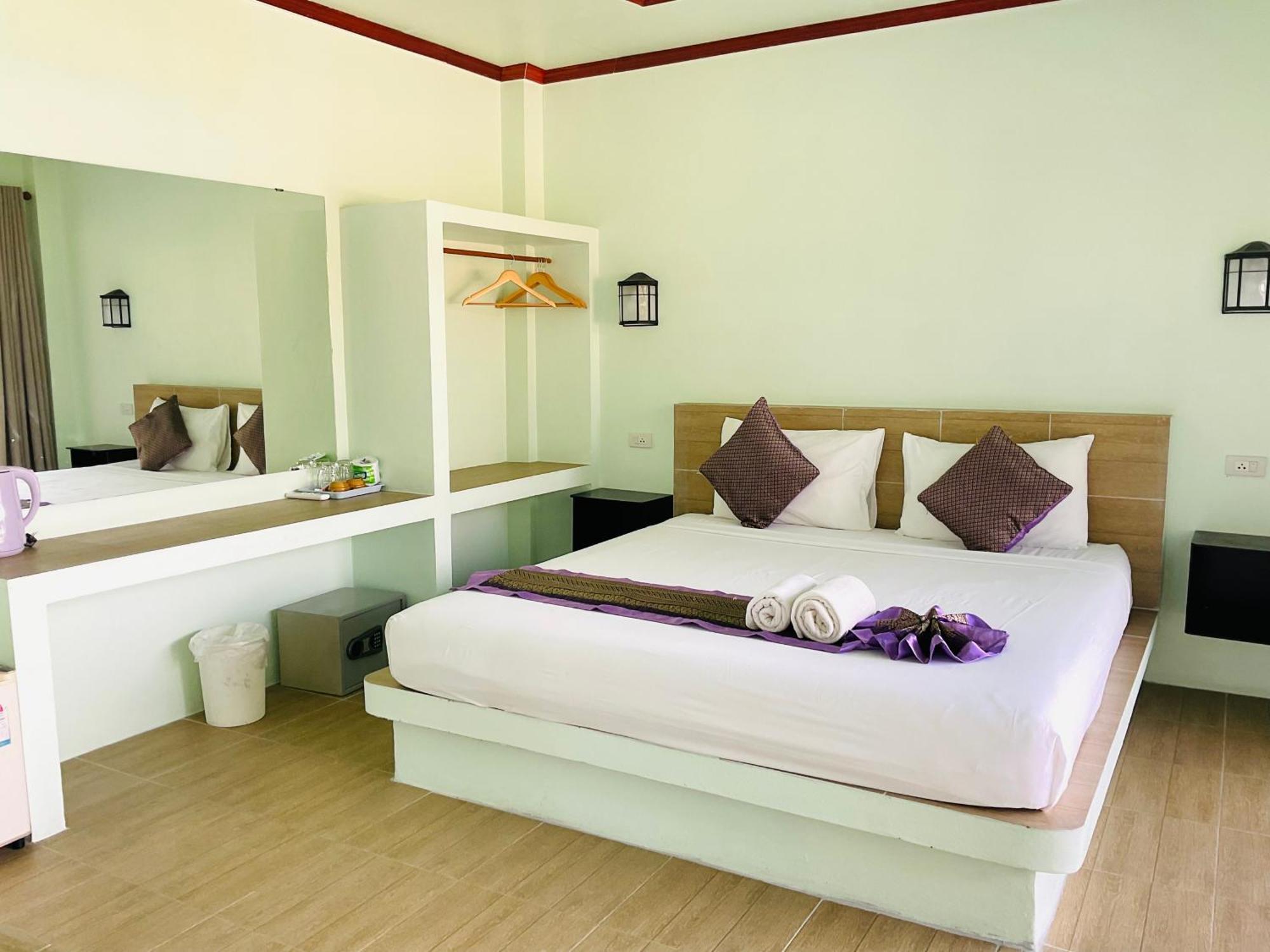 Ocean View Resort Ko Tao Exterior photo