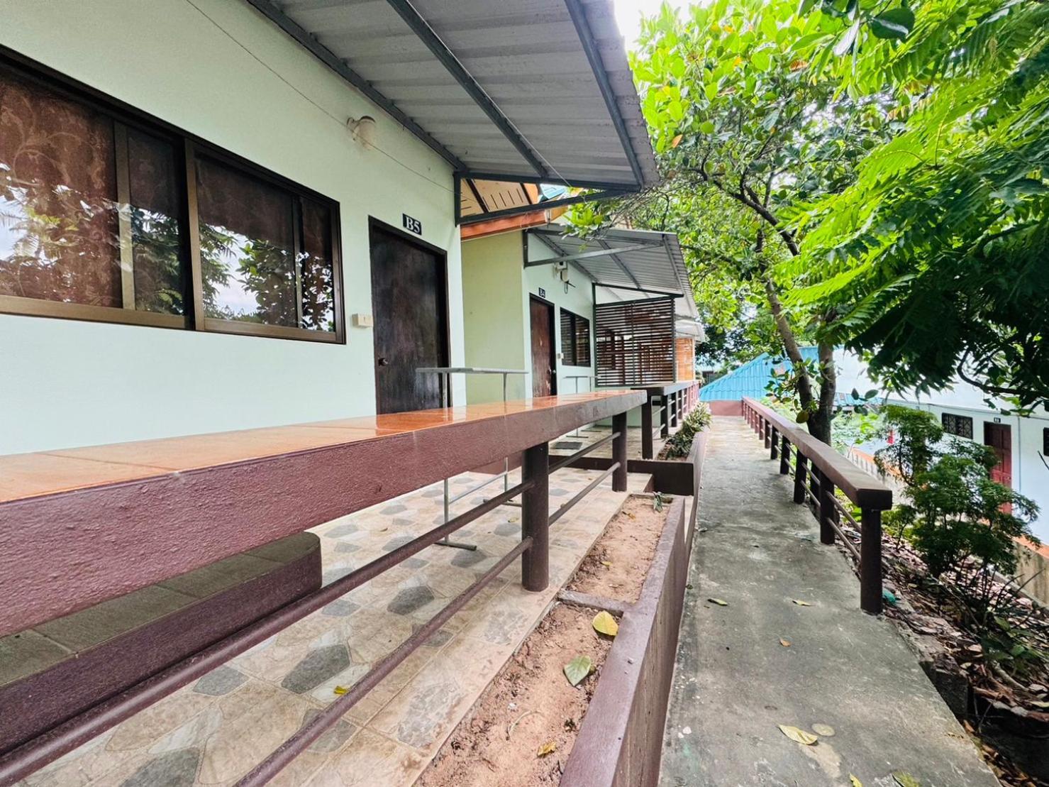 Ocean View Resort Ko Tao Exterior photo