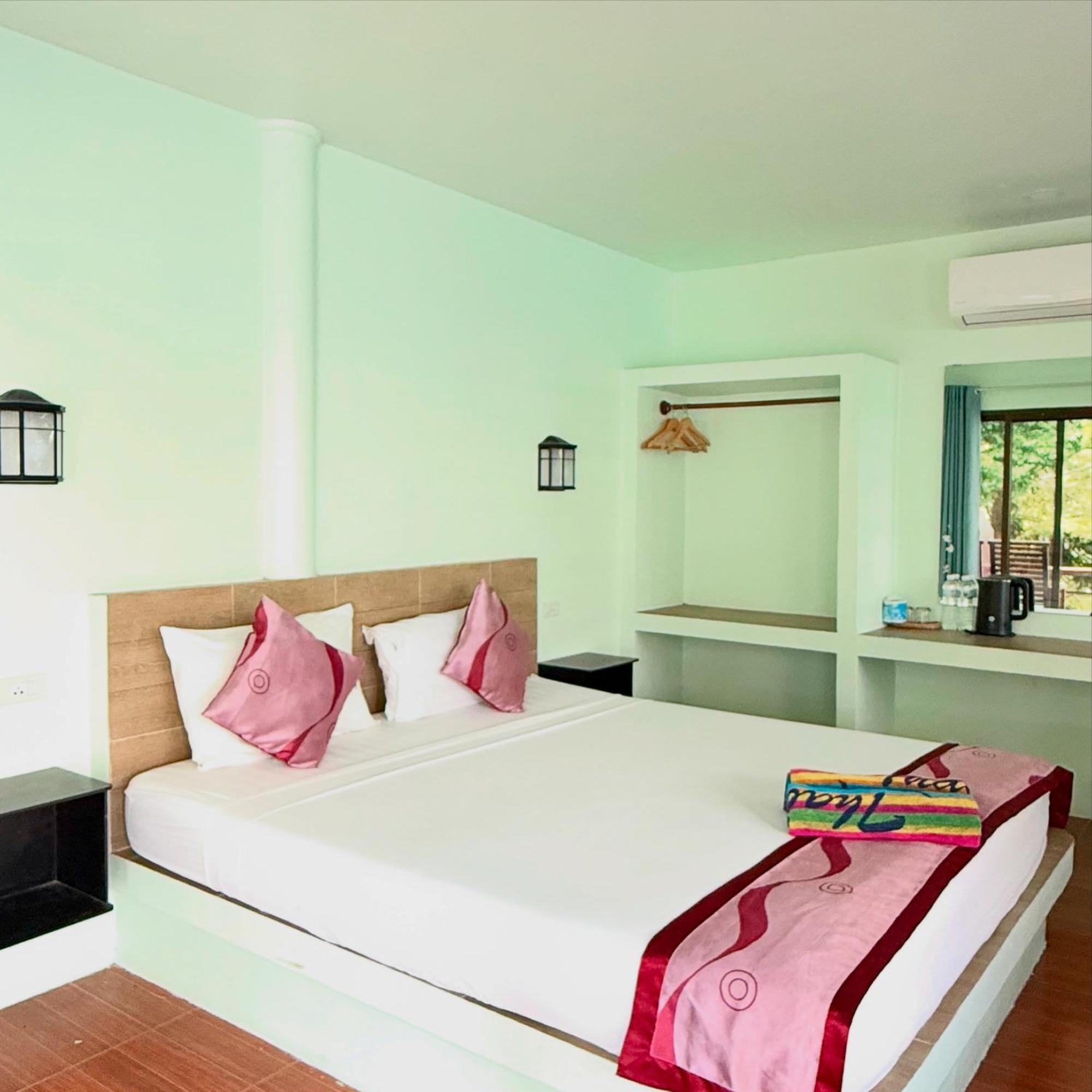 Ocean View Resort Ko Tao Exterior photo
