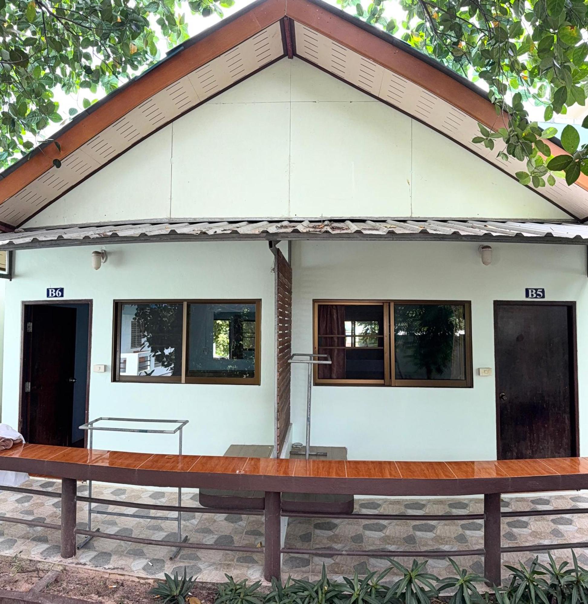 Ocean View Resort Ko Tao Exterior photo