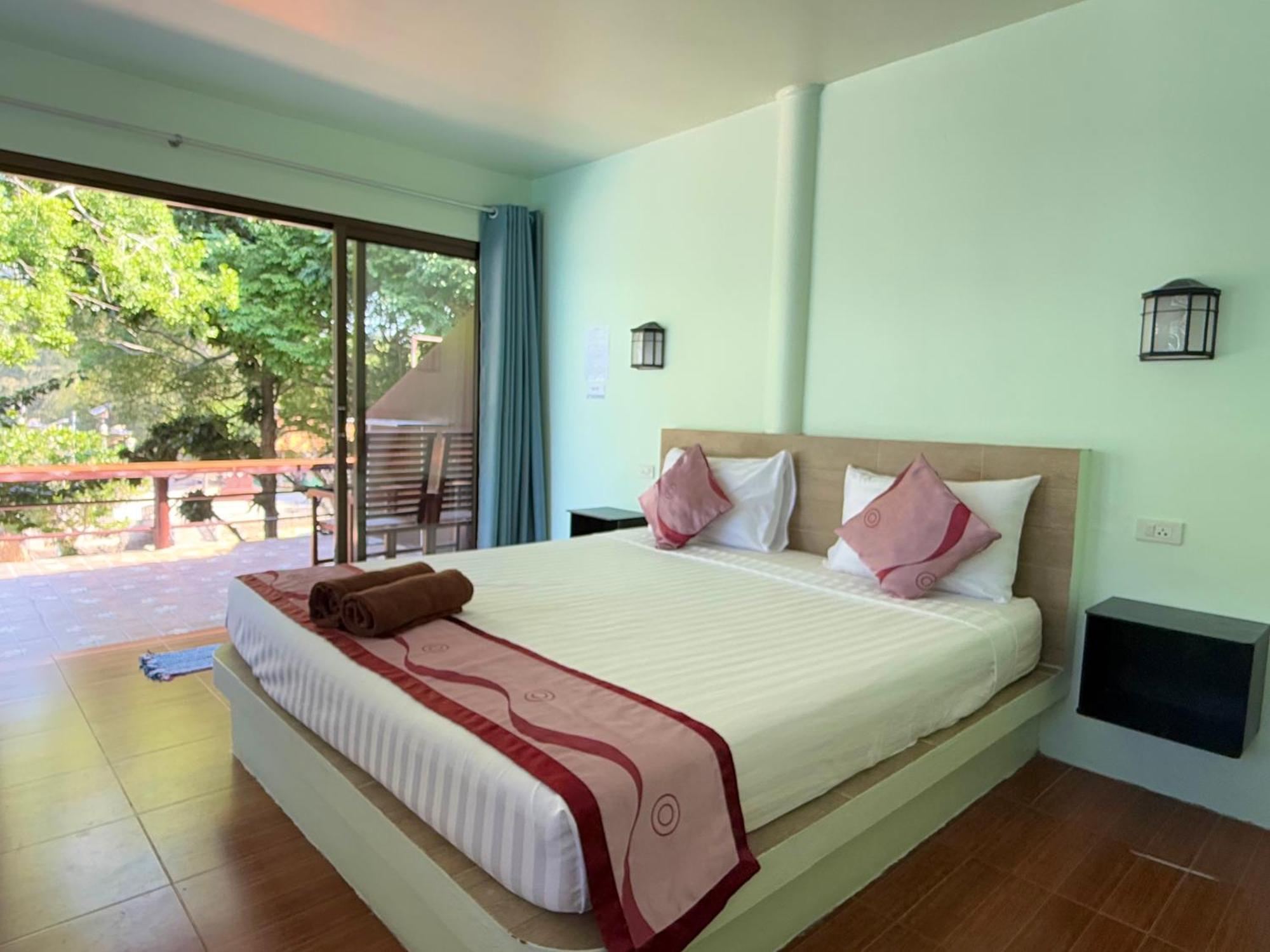 Ocean View Resort Ko Tao Exterior photo